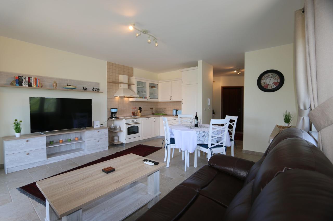Apartment Soline Cove Exterior foto